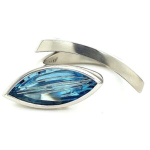 Aquamarin Ring Angela Hübel Laguna